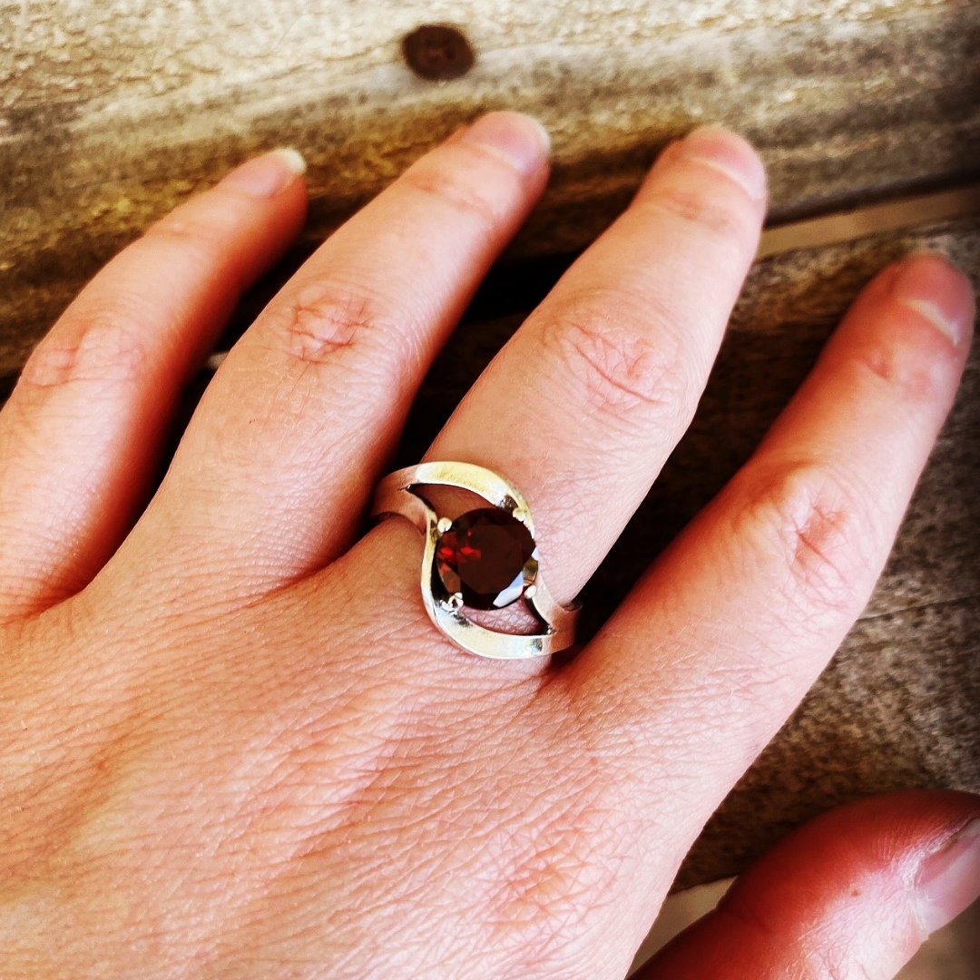 Garnet Ring (2CT.) // Size 8.5 // Ready to Ship