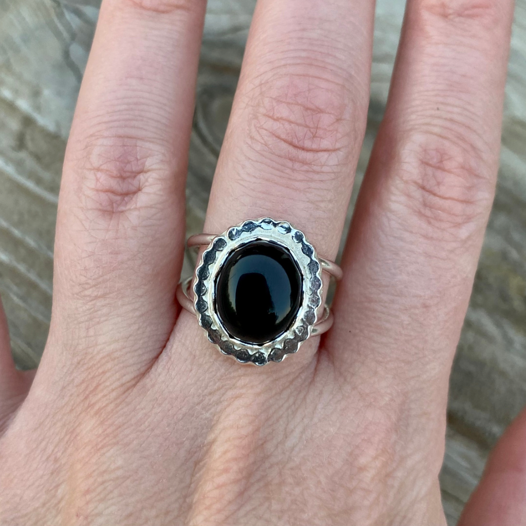 Black Onyx Ring // Size 7.5