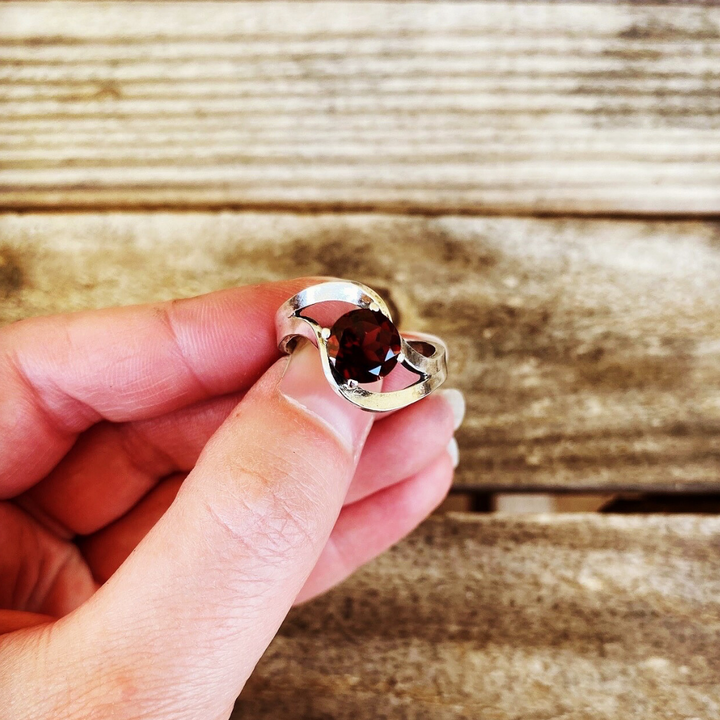 Garnet Ring (2CT.) // Size 8.5 // Ready to Ship